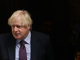Boris Johnson threatens Brexit rebels with party expulsion