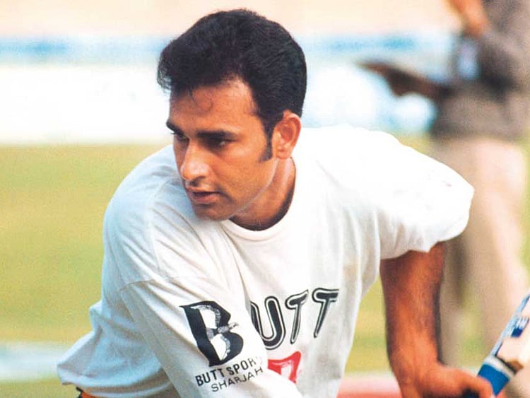 1.2011822-3650894831