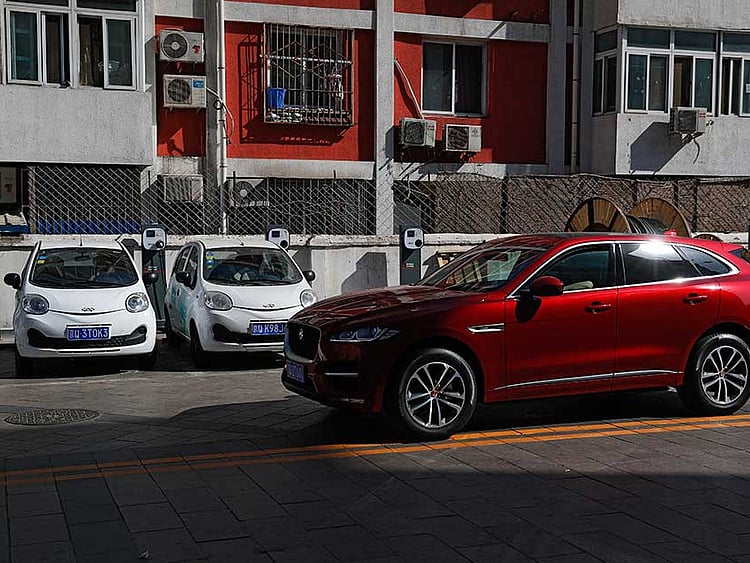 1.2012835-3505944086