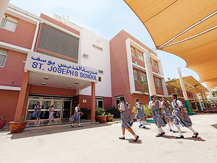 1.2015358-4204342789