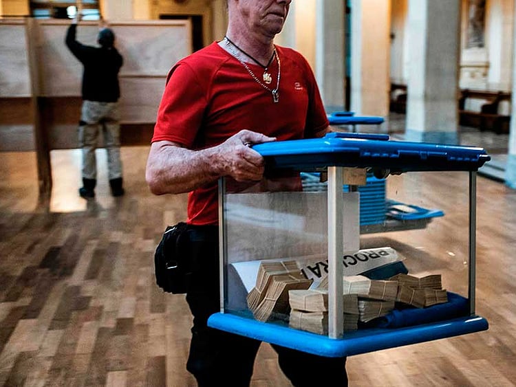 1.2015401-3541717716