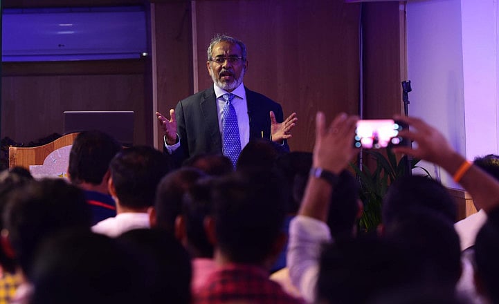 1.2015895-2620548464