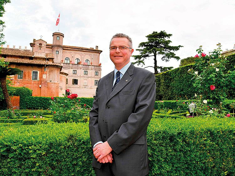 1.2018952-2067646475