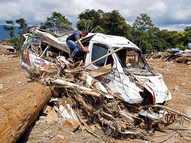 1.2005092-4081081012