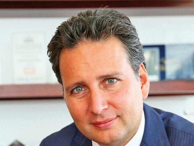 1.2005934-2242758522