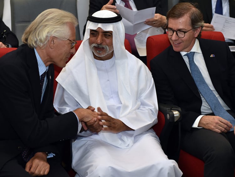 1.2025176-3316643527