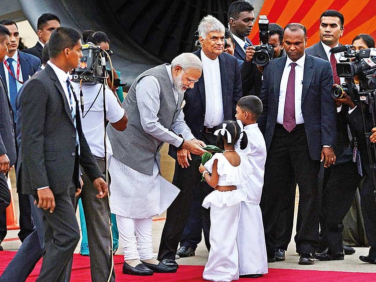 1.2025825-2905675145