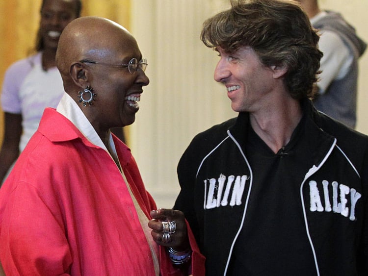 1.2026248-3678430709