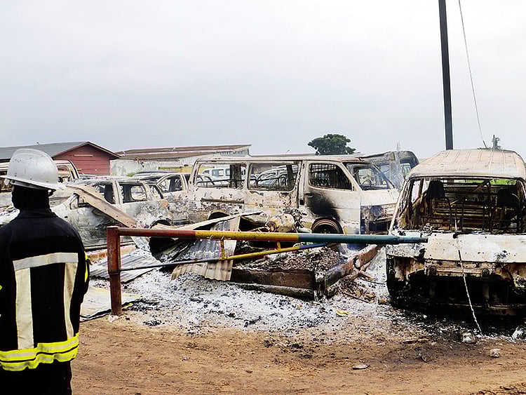 1.2029161-2353076956