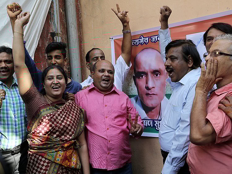 1.2029394-2627095376