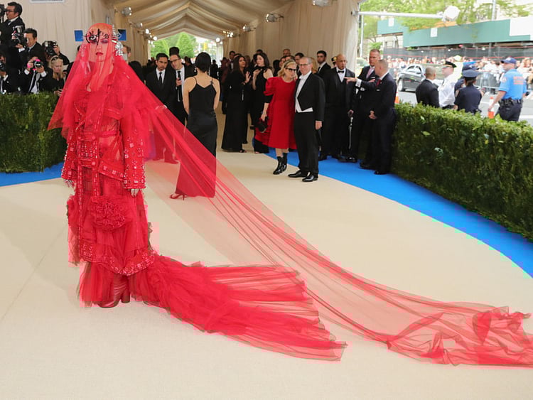 1.2020611-3846370794