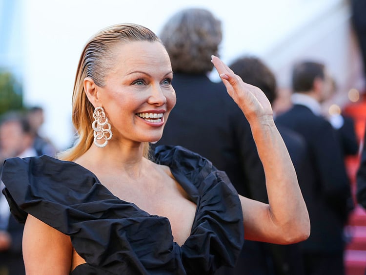 1.2030341-2892890188