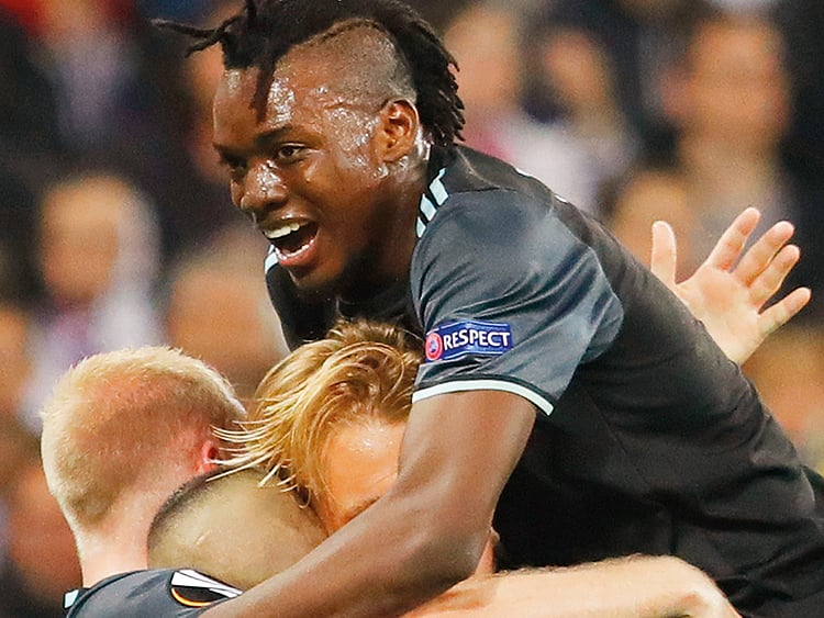 1.2030529-3352613693