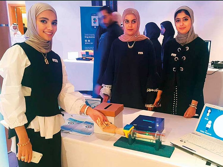 1.2030956-3732391794