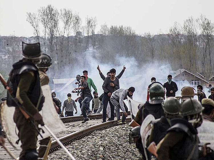 1.2030927-1404784686