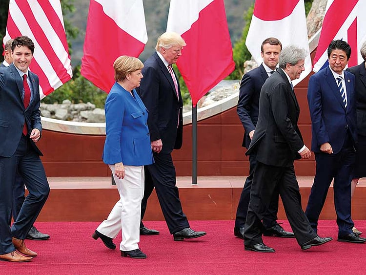 1.2034185-2330147397