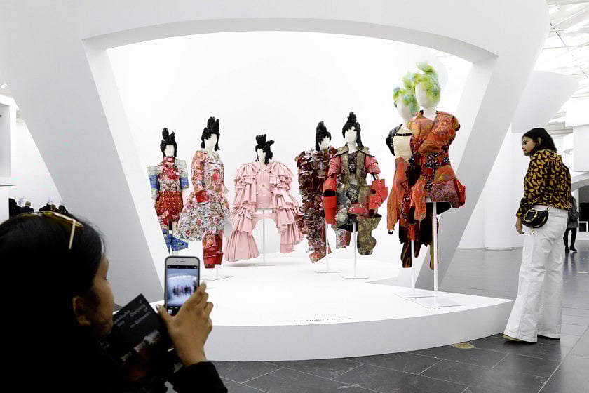 1.2021254-2182455306