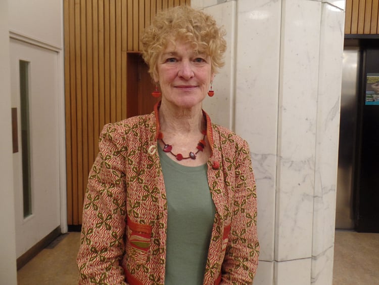 1.2021452-2764839513