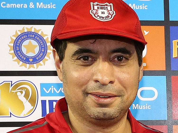 1.2023856-3105845824