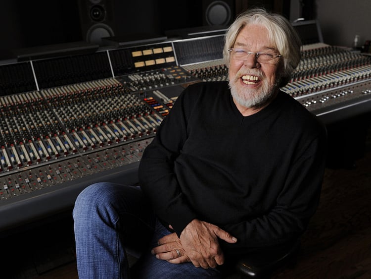 1.2045359-1881942661