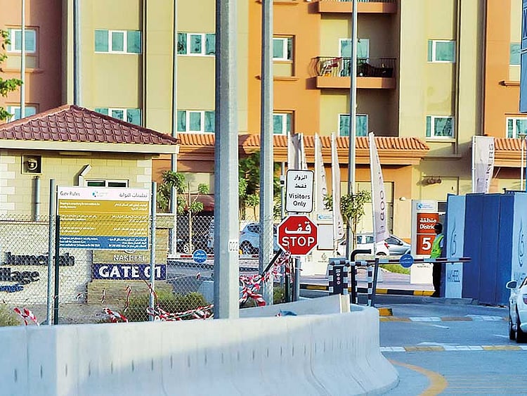 1.2046026-2672125620