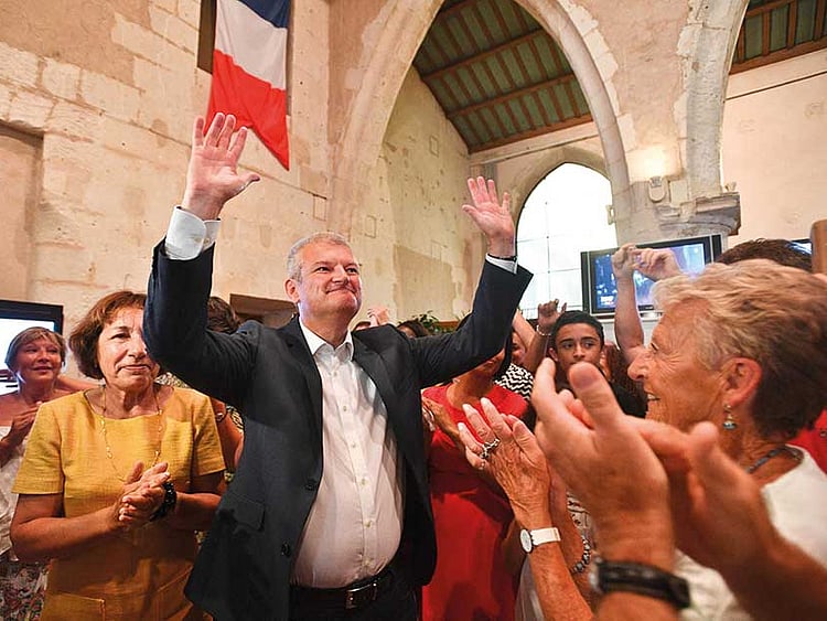 1.2046158-2415688542