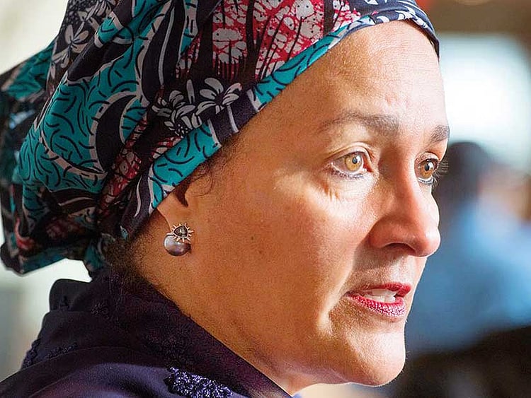 1.2037418-3935098198