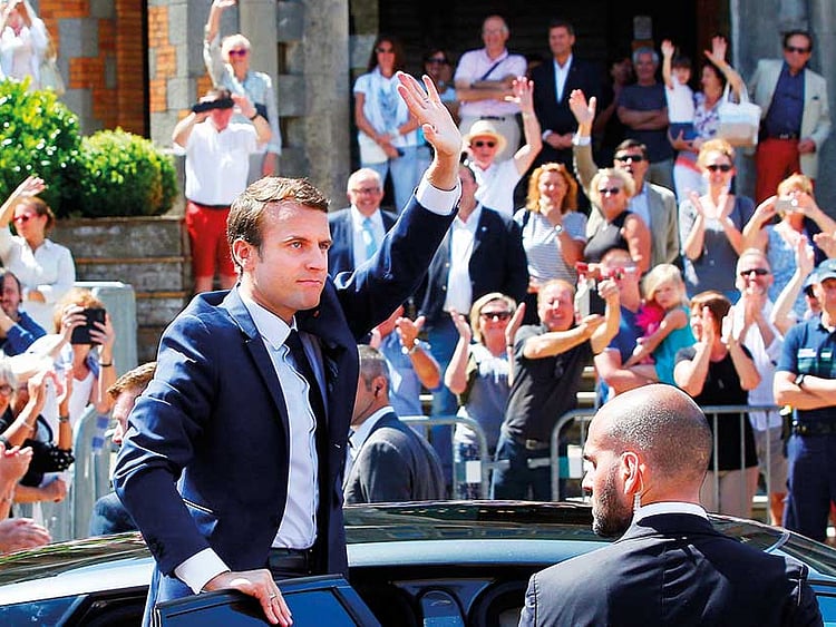 1.2048441-2415688542