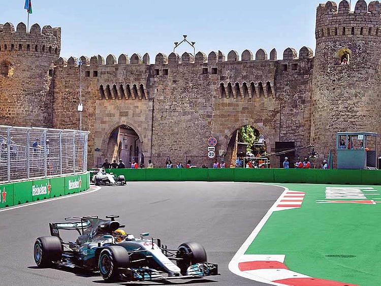 1.2048304-2844722119