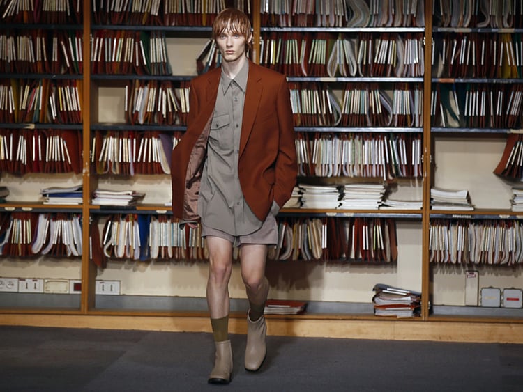 1.2048493-1966187661