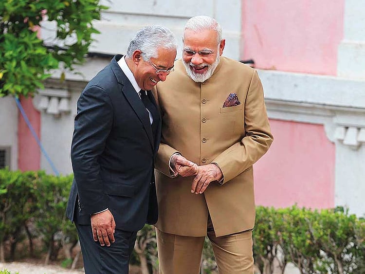 1.2048712-2590887516