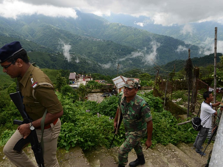 1.2048903-1055022161