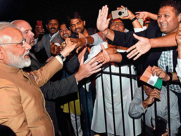 1.2049040-1435252055