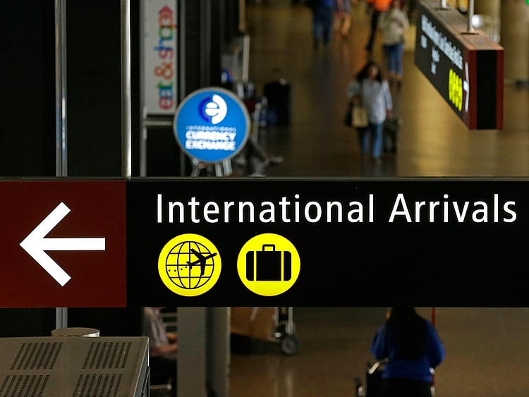 1.2050049-2184133798