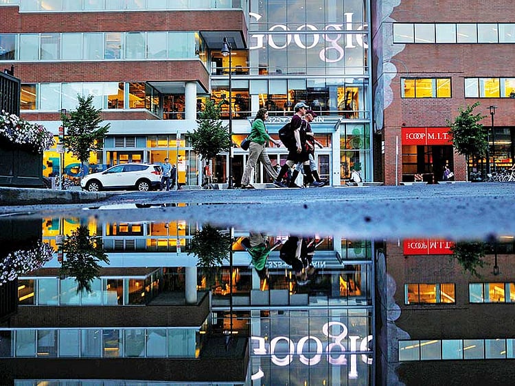 1.2050287-3272725916