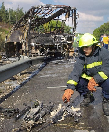 1.2038352-1979741667