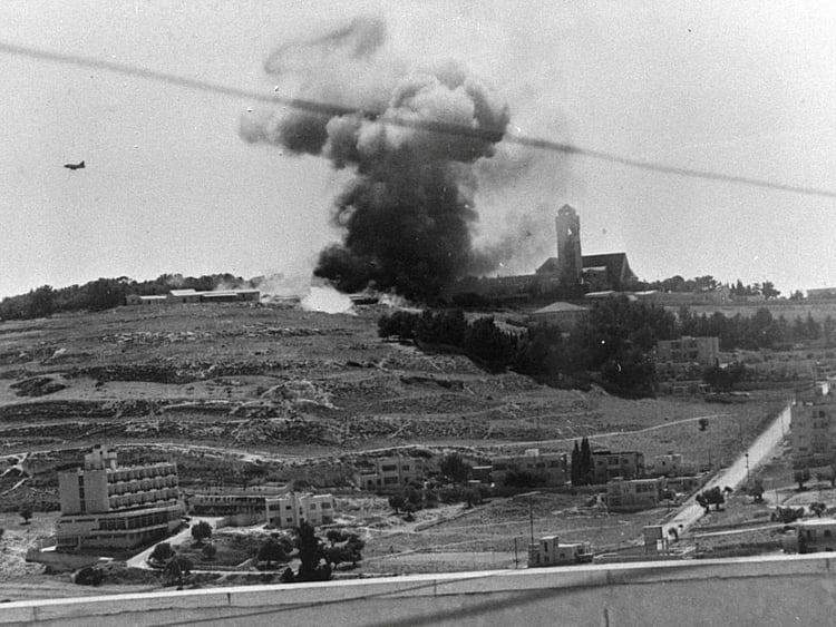 1.2038079-1222223885