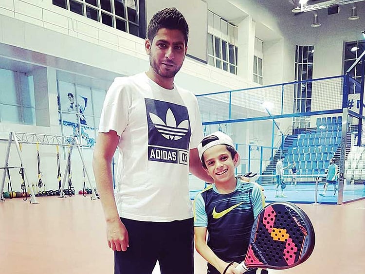 1.2038710-3980063290