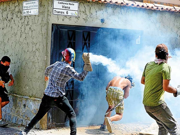 1.2056746-4085492545