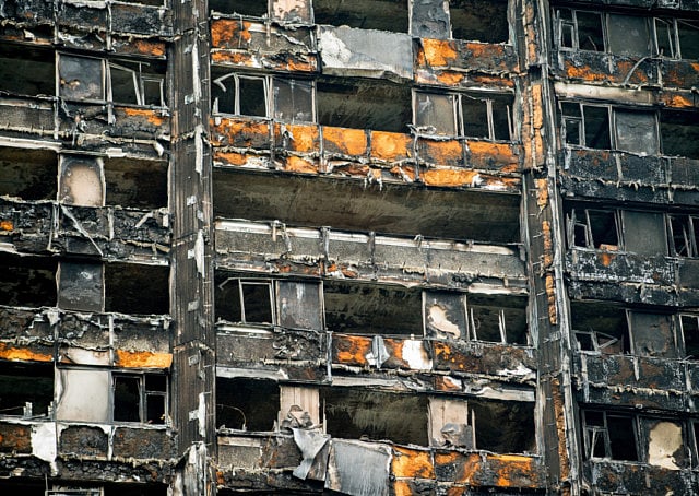 1.2056932-2209989111