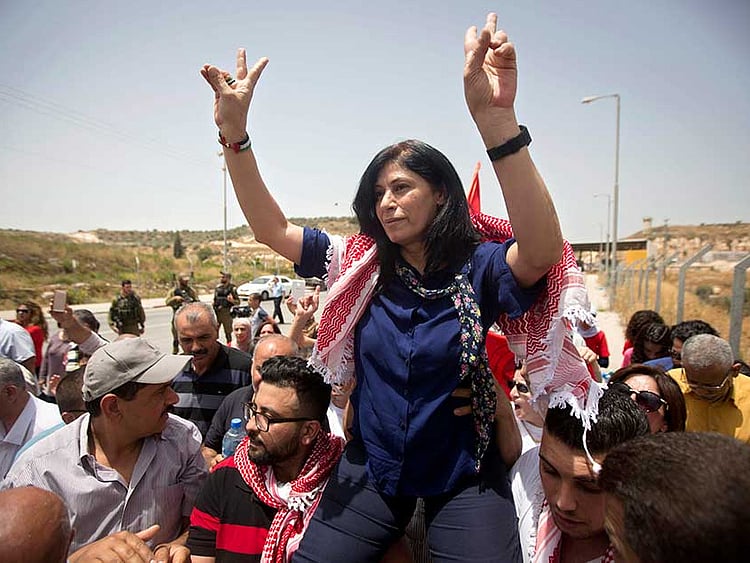 1.2052105-2496228223