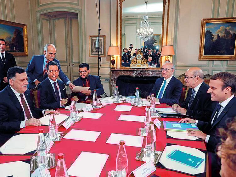 1.2064247-3911195360