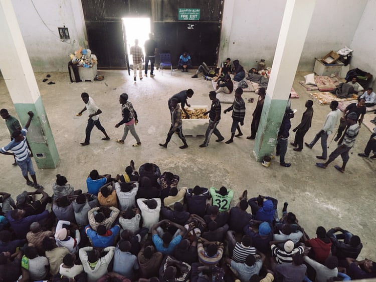 1.2064558-2520671061