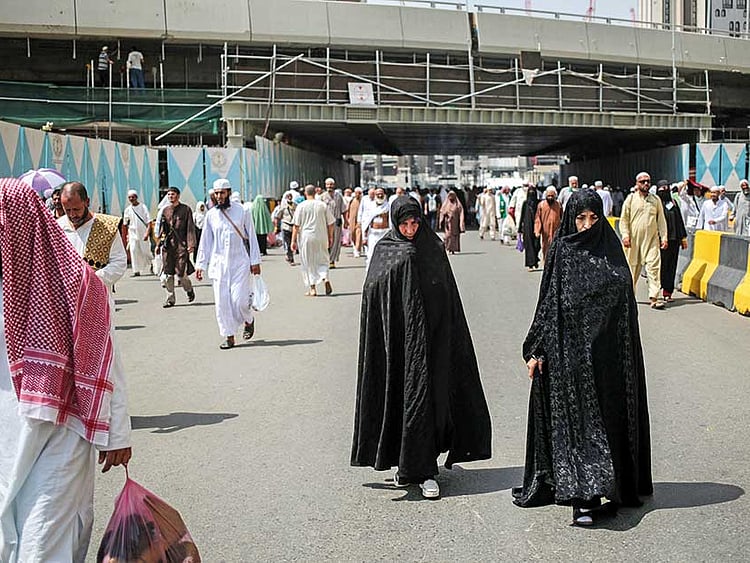 1.2053014-2392329934