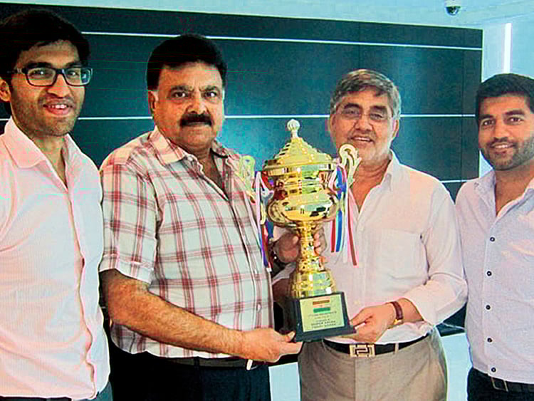 1.2067341-1899599093