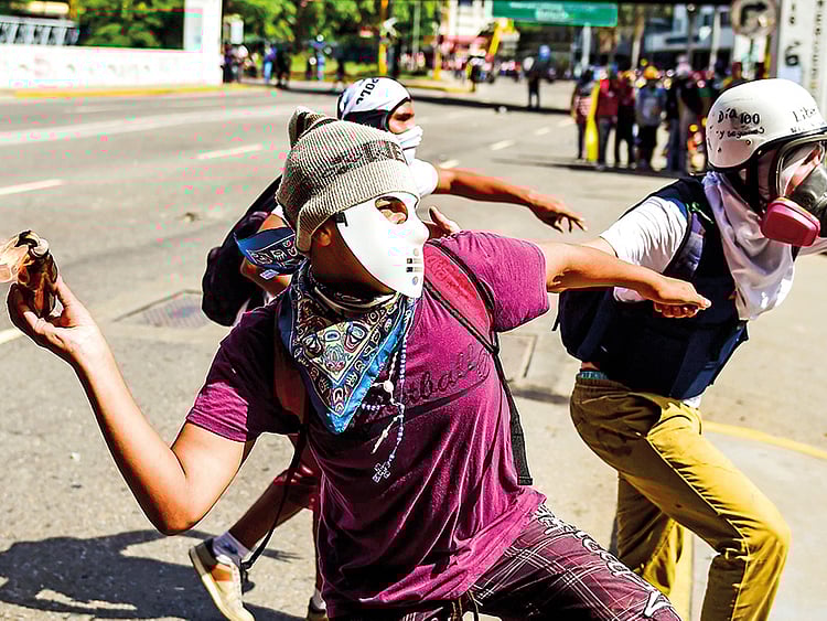 1.2073578-1387568491