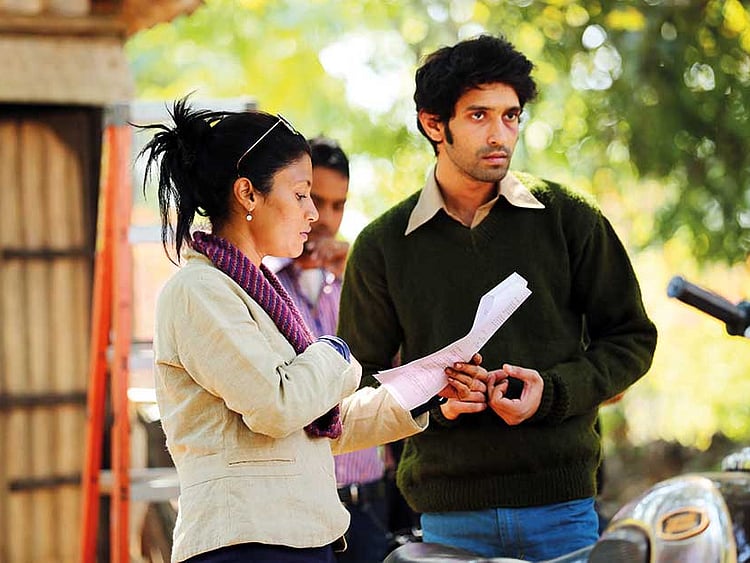 1.2074601-4026977563