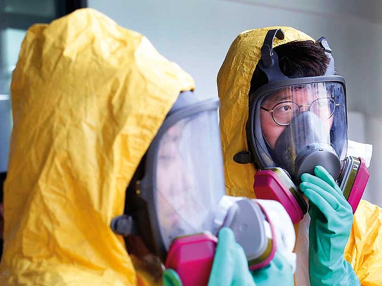 1.2077602-3724850680