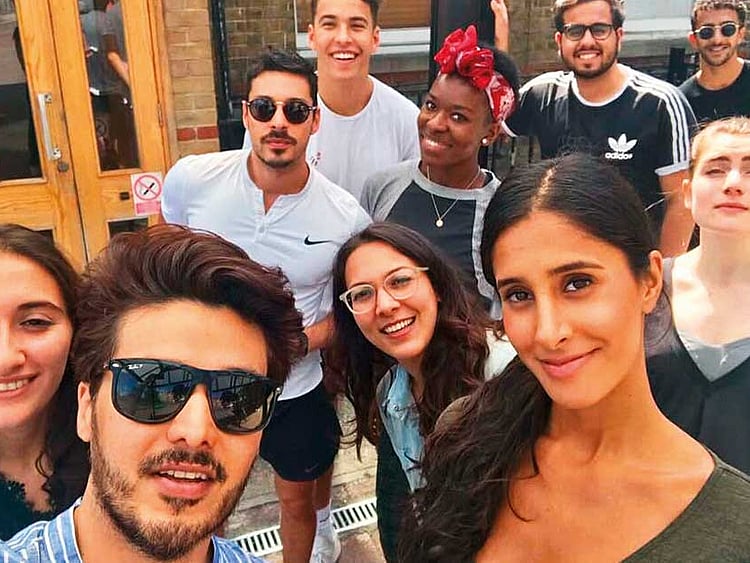 1.2081146-3999357355