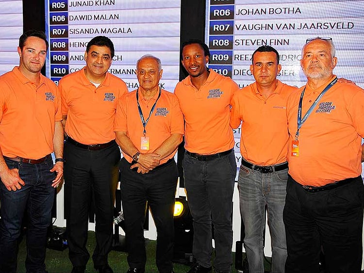 1.2082121-3664753033